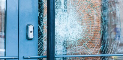 3M™ Safety & Security Window Films Safety Series 
