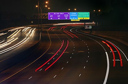 鑽石級反光路標