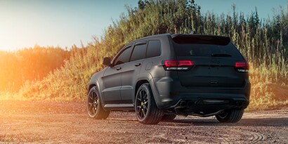SUV with Vinyl Matte Black Metallic 3M™ Wrap Film.
