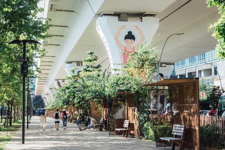 「Lift Up九龍東」觀塘海濱三十組橋墩巨型壁畫